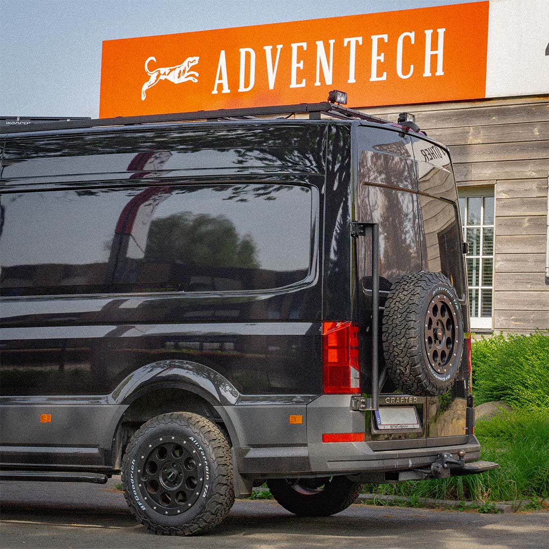 Crafter Adventech – Achteraanzicht 2